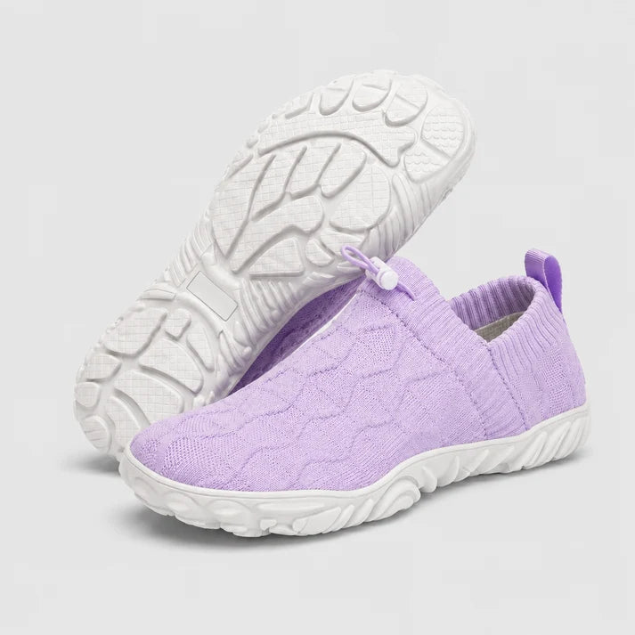 Wide-Toe Walking Shoes